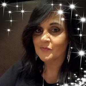 Meet your Posher, Daniella